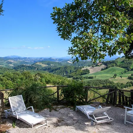 Apartament Lovely In